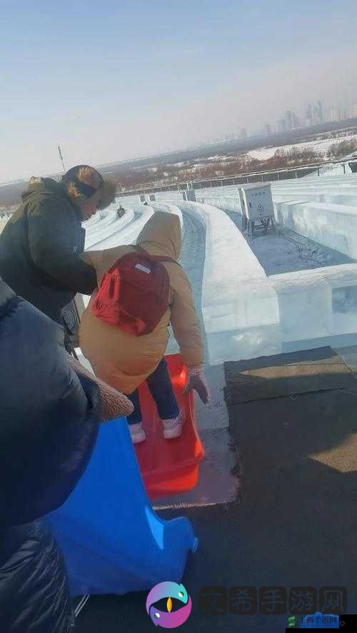 《全民丢沙包》冰雪天地篇:挑战极限,畅享冬日乐趣