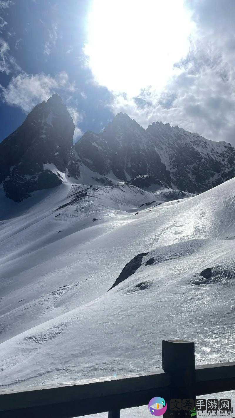 雪白玉峰弹跳而出的震撼景象