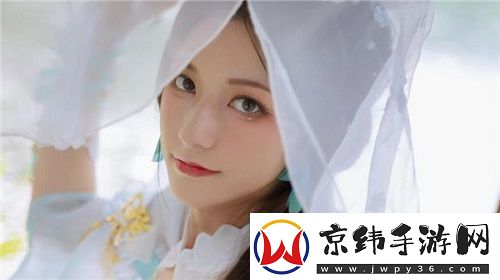 老师趴讲台把腿张开让学生背单词用户表示：机械式背诵过于单调教学方式需要更多的创新和变化!