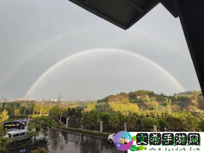 G头条彩虹炫：潮流的逆向行驶者!