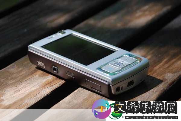 诺基亚950装储存卡：诺基亚950：如何轻松扩展存储卡容量与使用技巧！