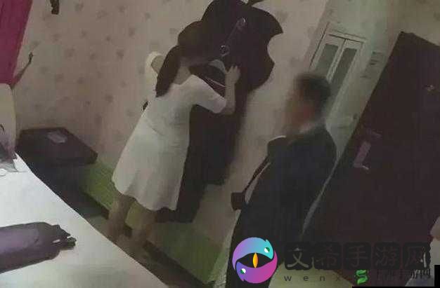 # 女子出轨视频泄露:公众人物的隐私与道德#