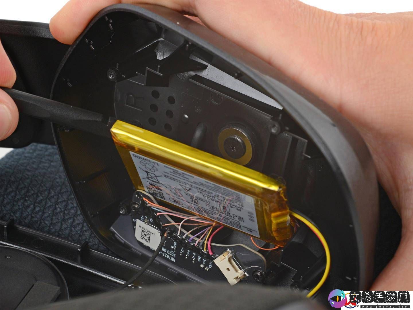 罗技携手iFixit升级维修服务：更多外设零件可换-多语种指南上线