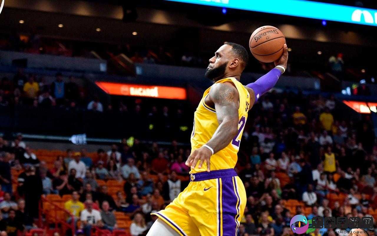 詹姆斯勒布朗NBA 2K22实力解读:巨星风范的球场表现引发热议,2K评分解读探索球员巅峰之路