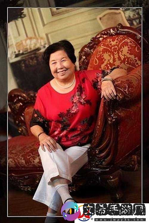 老女人露脸