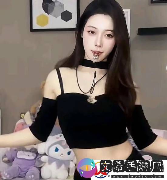 吴柳芳涨粉600多万-称靠擦边涨粉不稀罕-公司要求只能听从